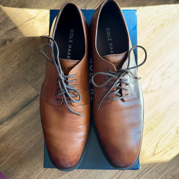 Cole Haan Men’s 10.5 Leather Modern Essentials Plain Toe Oxford Shoe British Tan - Picture 7 of 9